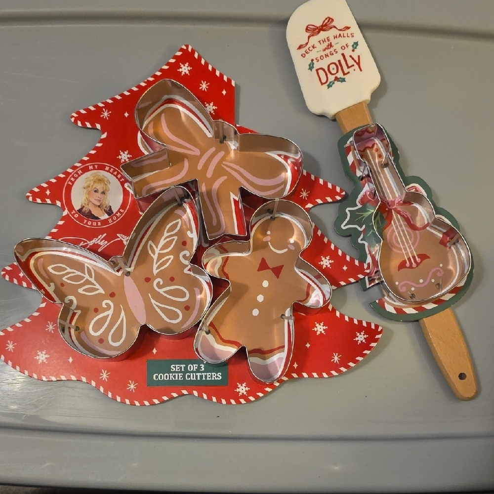 (J64) Dolly Parton Holiday Cookie Cutter Set